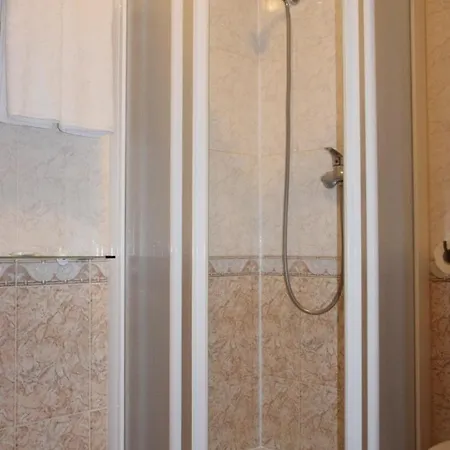 Affittacamere Infante 3*